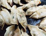 パリッと餃子♪たまの休日に手作りイイネ♪作り方6写真