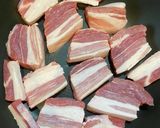 簡単☆おばあちゃん直伝!豚の角煮作り方1写真