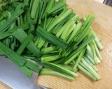 夏つまみ♪「ニラのピリ辛お浸し」作り方1写真