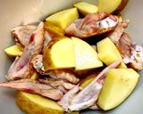 鳥手羽とじゃがいもの柚子胡椒チーズ作り方3写真