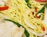 パッと見イタリアンな鶏肉のパプリカ焼そば作り方3写真