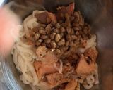 納豆と鮭のサラダうどん作り方2写真