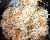 余ったそうめんともやしで簡単炒め物♪作り方3写真