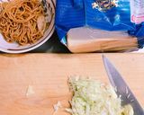 朝食に!残った焼きそばでホットサンド作り方1写真