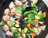 豚こま団子と野菜大葉の甘辛梅だれ炒め作り方11写真