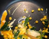 お弁当に♡コーンとほうれん草の卵マヨとじ作り方3写真