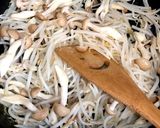 もやしとしめじのふんわり卵炒め♪作り方6写真
