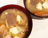 ホッとする美味しさ…基本の豚汁作り方13写真