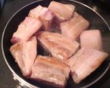 豚バラ肉でカレー☆作り方1写真