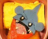 ポケモン フカマルのキャラ弁作り方2写真