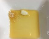 刺身こんにゃくとごま油と塩とにんにく作り方3写真