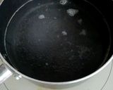 ナスとエノキと豆腐のお味噌汁作り方1写真