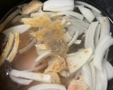 チキンと空心菜のコンソメスープ作り方1写真