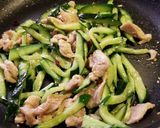 キュウリと鶏肉の中華炒め❤️作り方4写真