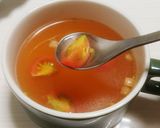 即席コンソメスープにプチトマト作り方4写真