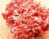 簡単美味しい♫挽肉と彩りピーマン味噌炒め作り方1写真