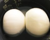 炊飯器で丸ごと玉葱(*☻-☻*)トロトロ作り方1写真