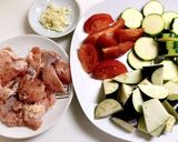 簡単♪夏野菜たっぷり 鶏肉のにんにく炒め作り方1写真