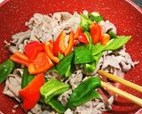 簡単お昼ご飯☆塩麹豚こまピーマン炒め☆作り方4写真
