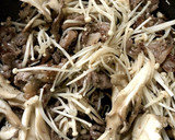 牛肉とキノコのバター炒め＊クリームソース作り方5写真