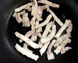 舞茸と豚肉のバターポン酢炒め作り方2写真