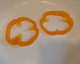 可愛いすぎる！【パプリカ】目玉焼き作り方3写真