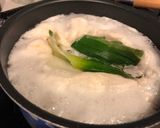 鶏手羽元と大根のナンプラースープ煮作り方3写真