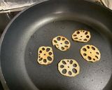 食べ応えバッチリ！蓮根の肉味噌うどん作り方2写真