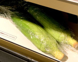 皮ごとレンチン！簡単・茹でとうもろこし作り方3写真