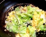 ラーメン屋さん直伝アレンジ レタス炒飯作り方3写真