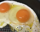 木の葉型の目玉焼き●すみっこで焼きます作り方2写真