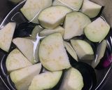 茄子たっぷりあつあつ野菜うどん作り方1写真