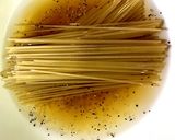 電子レンジで一皿調理の小松菜と鶏肉パスタ作り方5写真