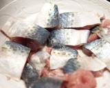 サバのカレー南蛮⁂大葉とトマトたっぷり作り方1写真