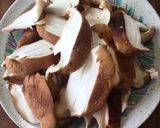 簡単！だけど美味しい椎茸と太葱の炒め物作り方1写真