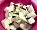 鳥もも肉とナスの中華風炒め作り方1写真