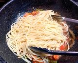 トマトを使ったピリ辛 大人のナポリタン作り方6写真
