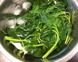 ごま油香るシラス、モロヘイヤ丼作り方1写真