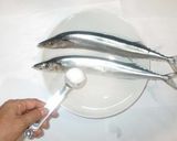 秋刀魚の塩焼き♪簡単基本フライパンで作り方2写真