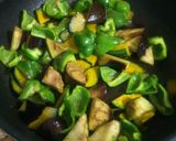 鶏むね肉と夏野菜のピリ辛炒め作り方9写真