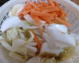 豚肉と白菜と人参のピリ辛炒め作り方1写真