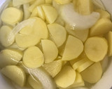 【花嫁修行中】簡単じゃがいものスープ作り方2写真