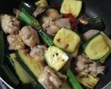 鶏もも肉とズッキーニの花椒・醤油炒め作り方10写真