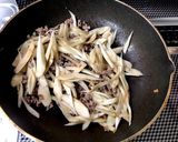 男のごぼうと牛ひき肉のうま煮作り方4写真
