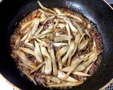 男のごぼうと牛ひき肉のうま煮作り方5写真