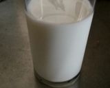 ココナッツウォーターの牛乳割り作り方2写真