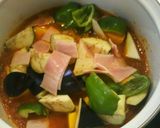 バジル入り！夏野菜のトマトスープ煮込み！作り方3写真