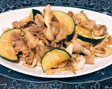 絶品☆豚肉と舞茸とズッキーニの辛味噌炒め作り方6写真