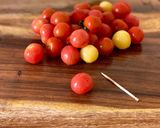 熱々が美味しい！【ミニトマトのバジル天】作り方1写真