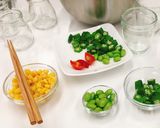 蒸し鶏と夏野菜の彩り豊かなミックスパフェ作り方6写真